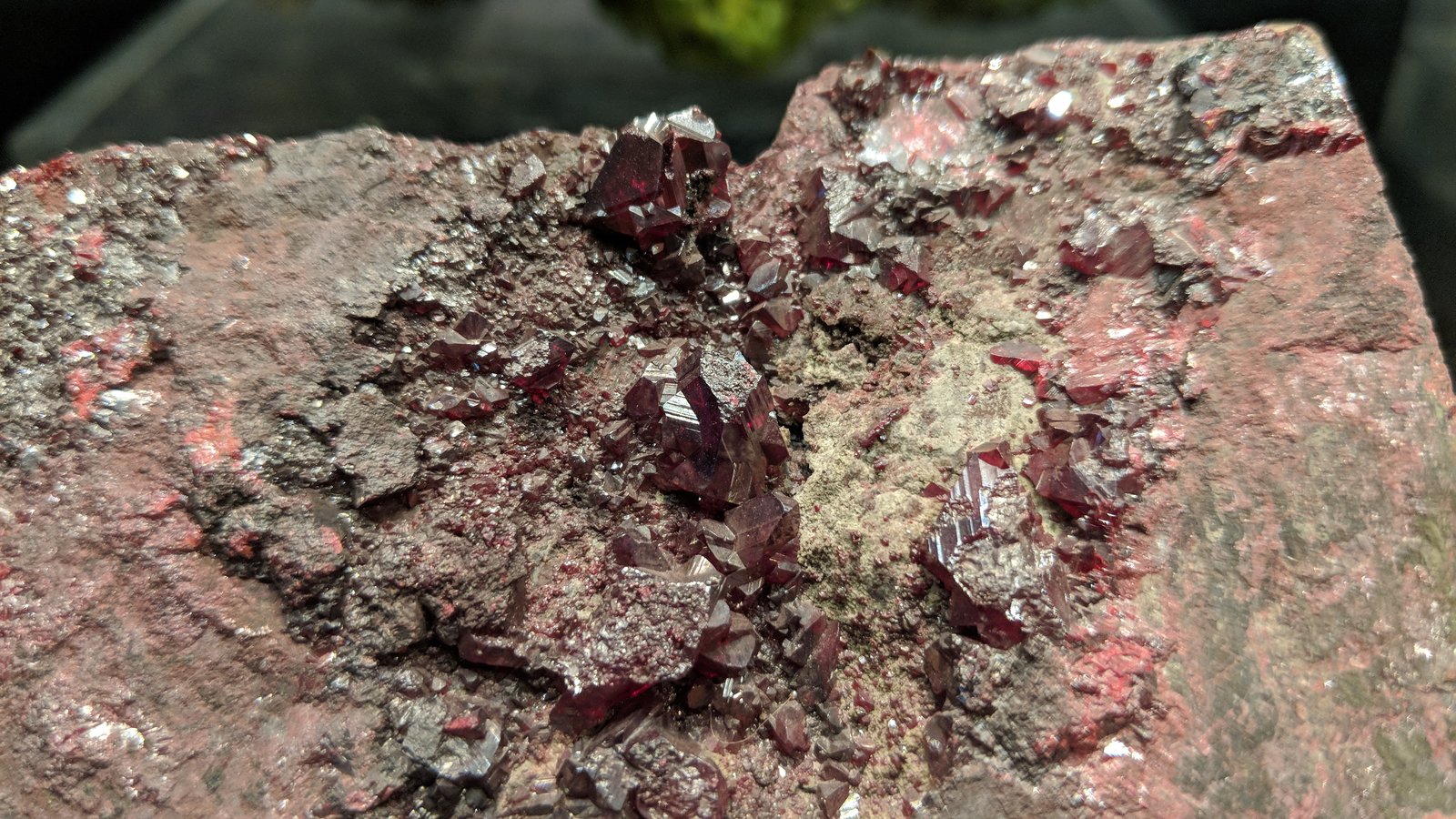 Cinabrio
Ejemplar 10x7, cristales hasta 1cm
(Autor: Raul Vancouver)