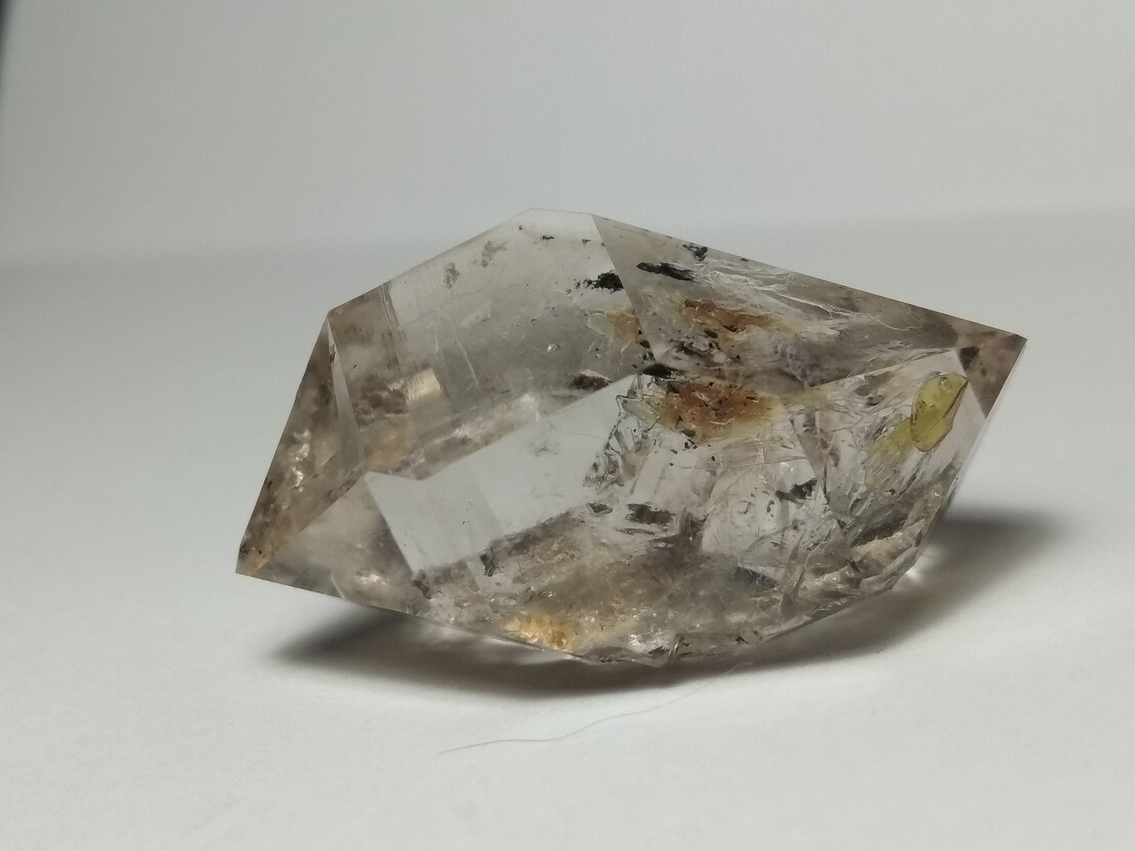Cuarzo
3,3 x 2 cm
(Autor: Iwok)