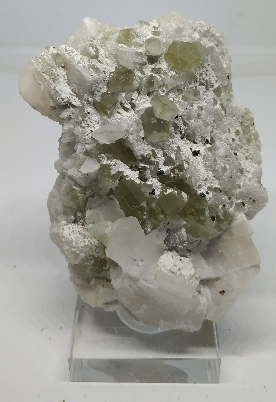 Fluorita, Calcita
8x6cm
(Autor: Adri Rodríguez)