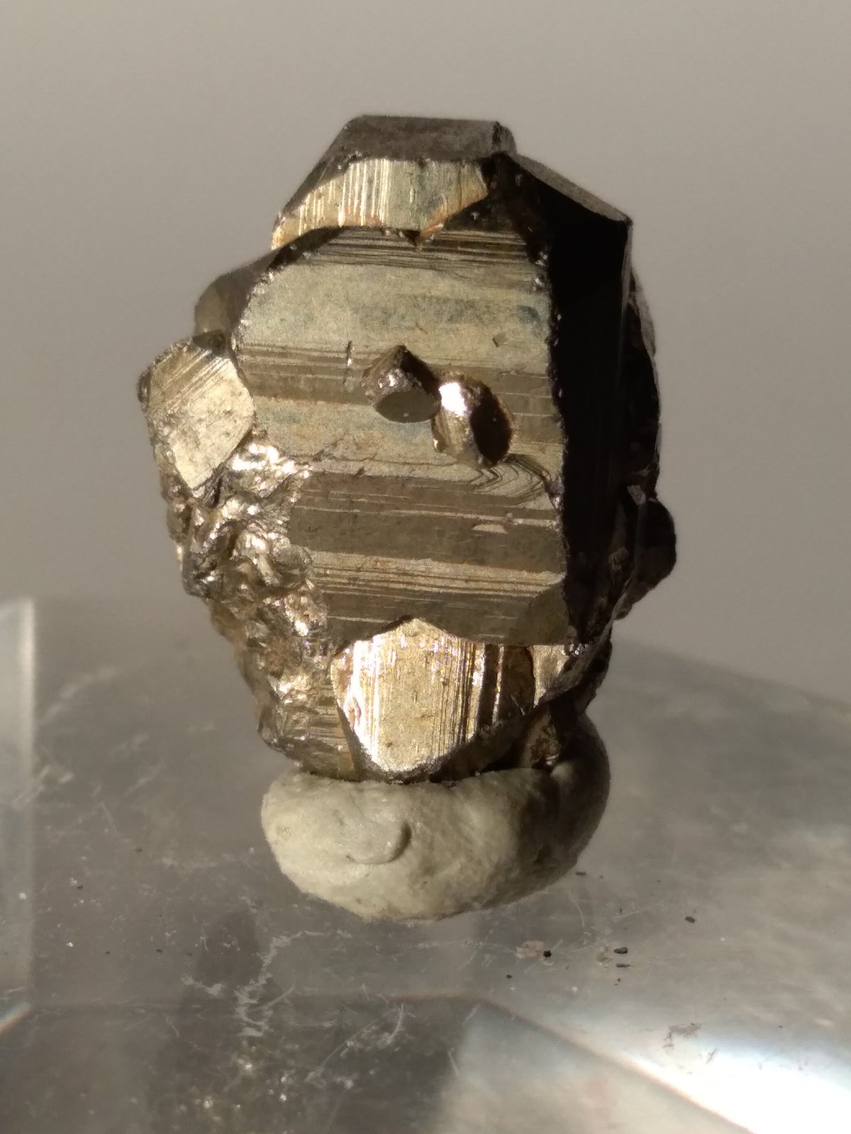 Pirita
19,2 x 14,5
(Autor: Sante Celiberti)