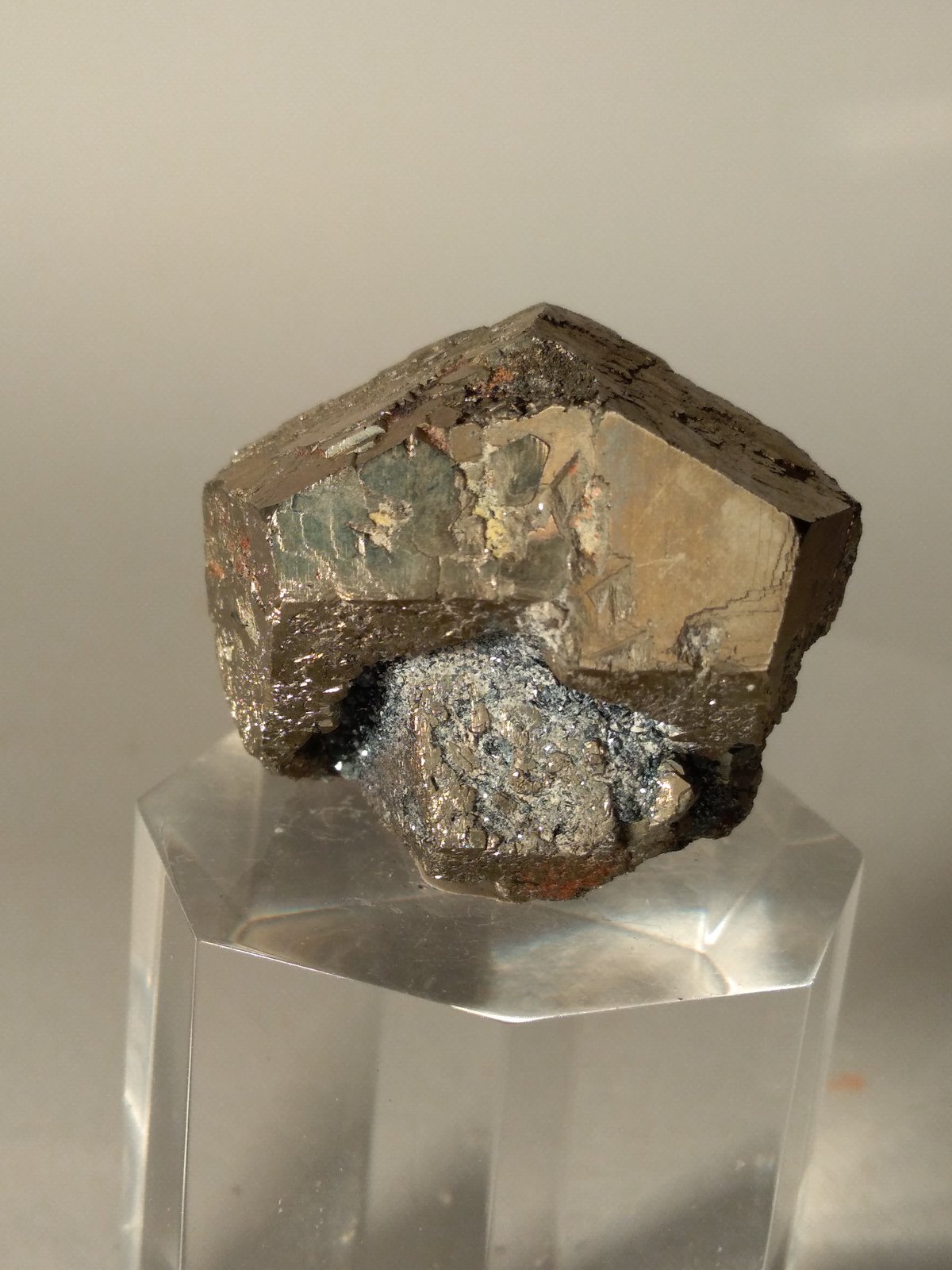 Pirita, Hematites
36 x 31 mm
(Autor: Sante Celiberti)