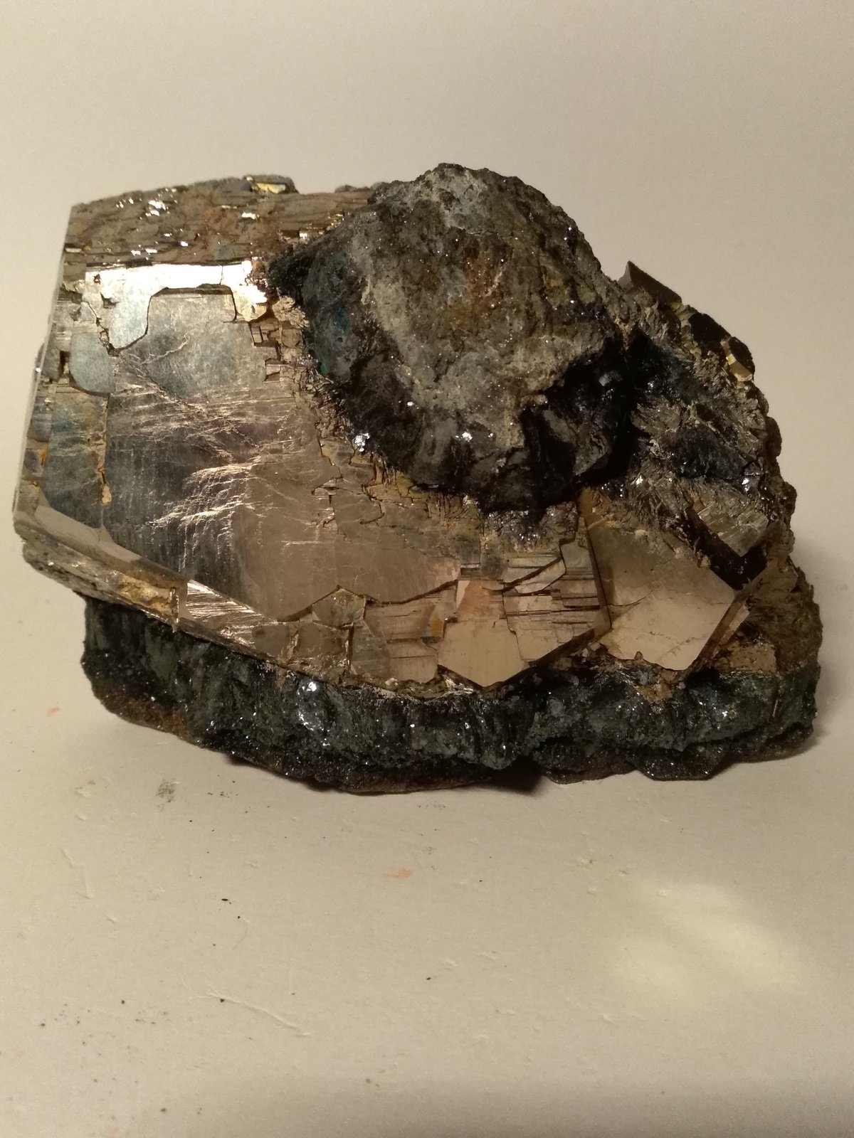 Pirita, Hematites
137 x 96 mm
(Autor: Sante Celiberti)