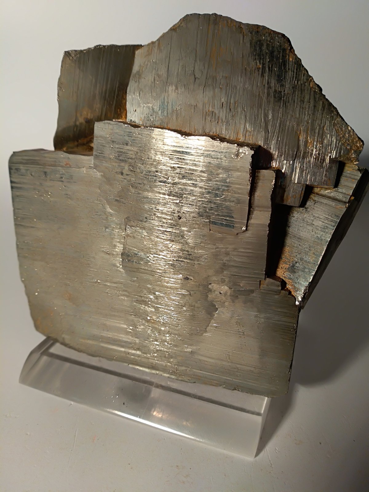 Pirita
100 x 97 mm
(Autor: Sante Celiberti)