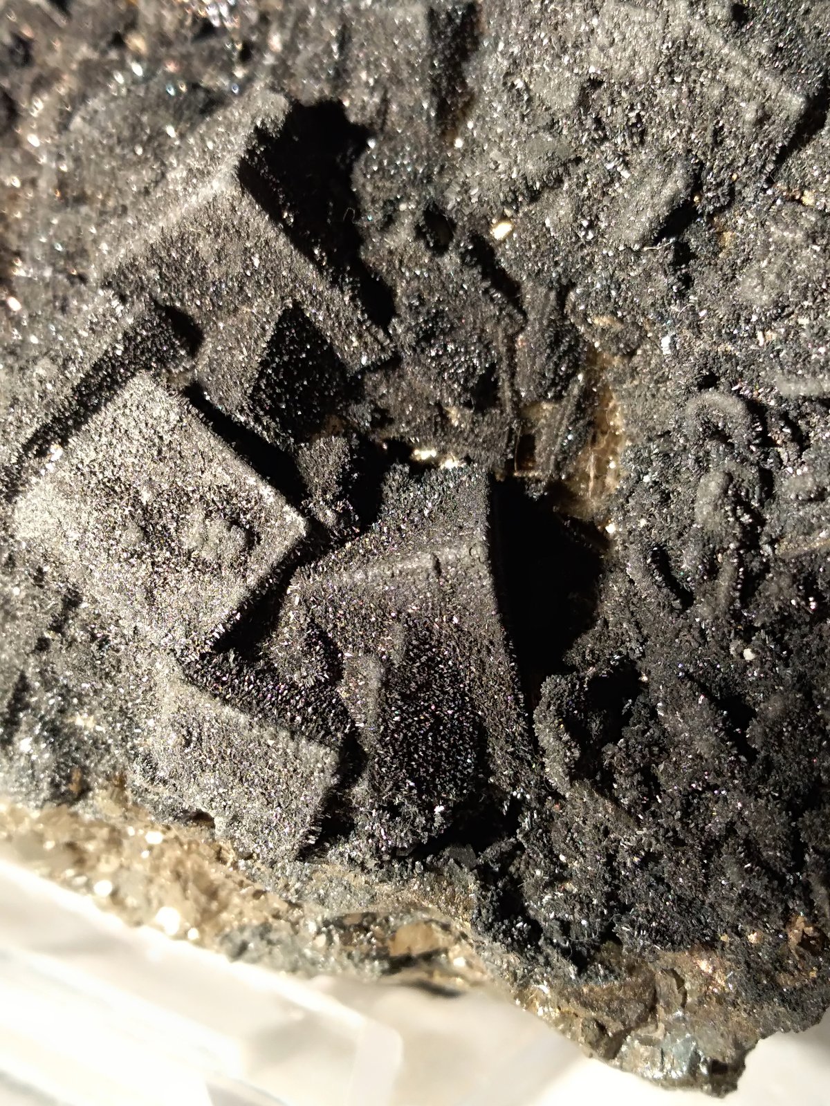 Arsenopirita, Pirrotita, Pirita
105 x 68 mm
(Autor: Sante Celiberti)