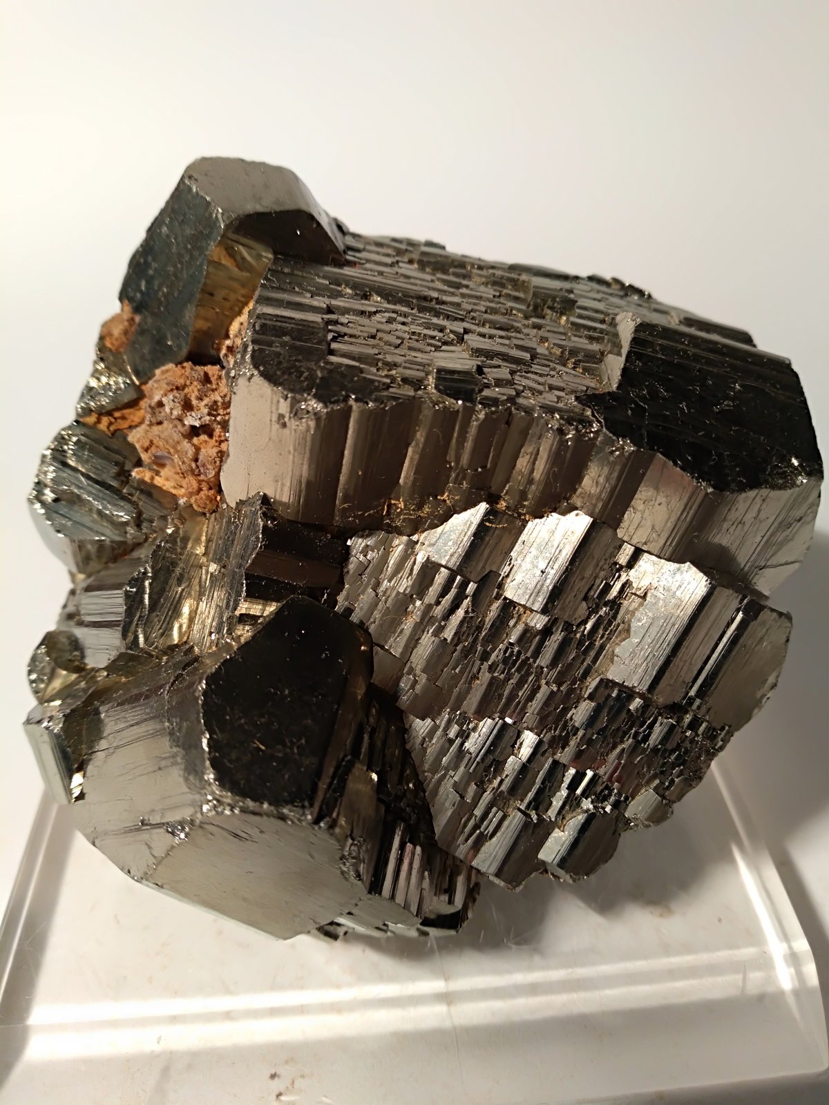 Pirita
76 x 65 mm
(Autor: Sante Celiberti)