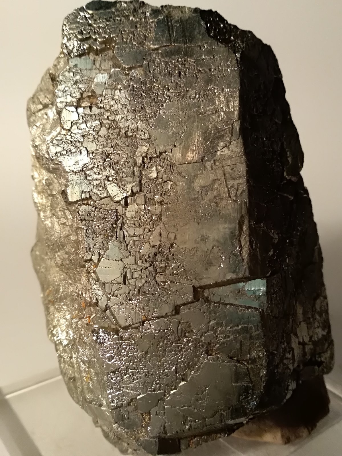 Pirita
90 x 59 mm
(Autor: Sante Celiberti)