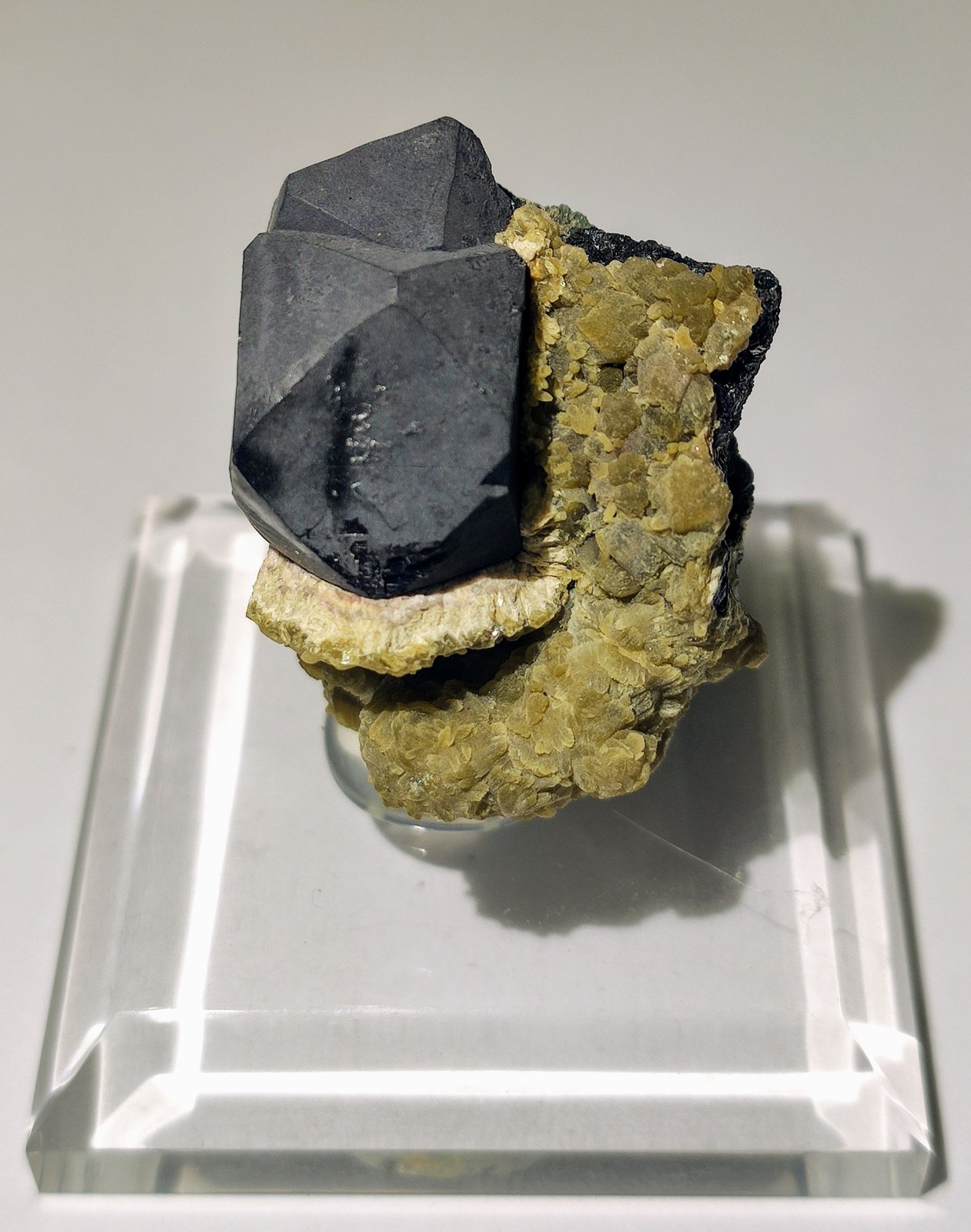 Galena, Siderita
2,6 x 3,3 cm.
(Autor: carles)