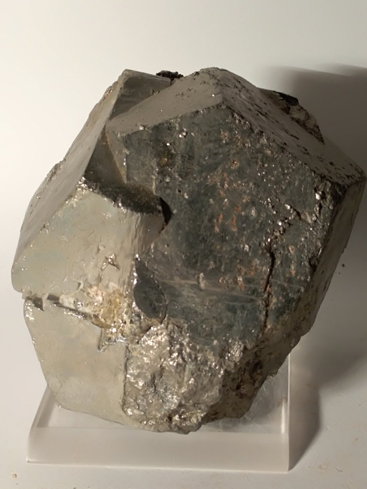 Pirita
125 x 98 mm
(Autor: Sante Celiberti)