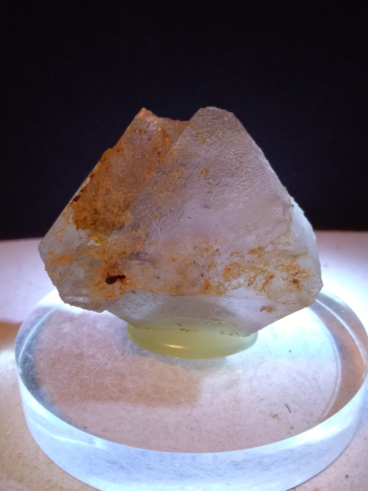 Fluorita
43 x 40 mm
(Autor: Sante Celiberti)