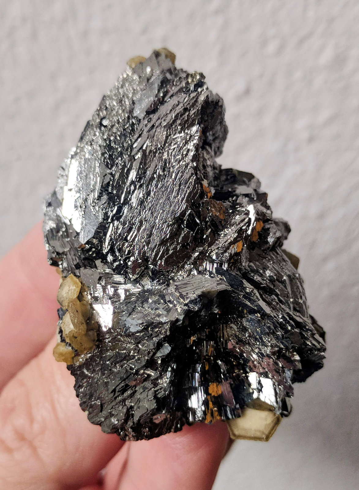 Arsenopirita, Siderita
4,0 x 5,5 cm.
(Autor: carles)