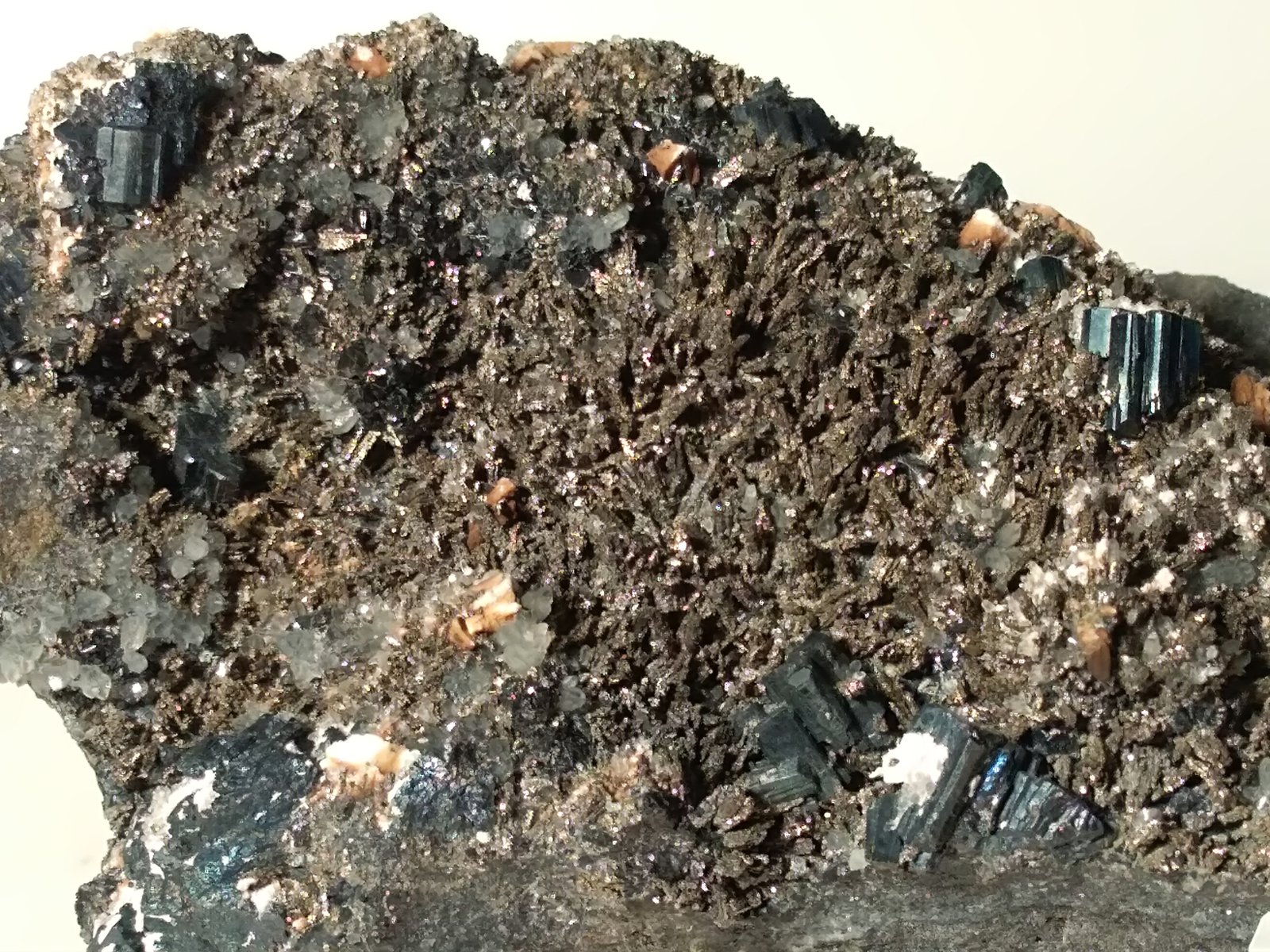 Bournonita, Pirita
148 x 143 mm
(Autor: Sante Celiberti)