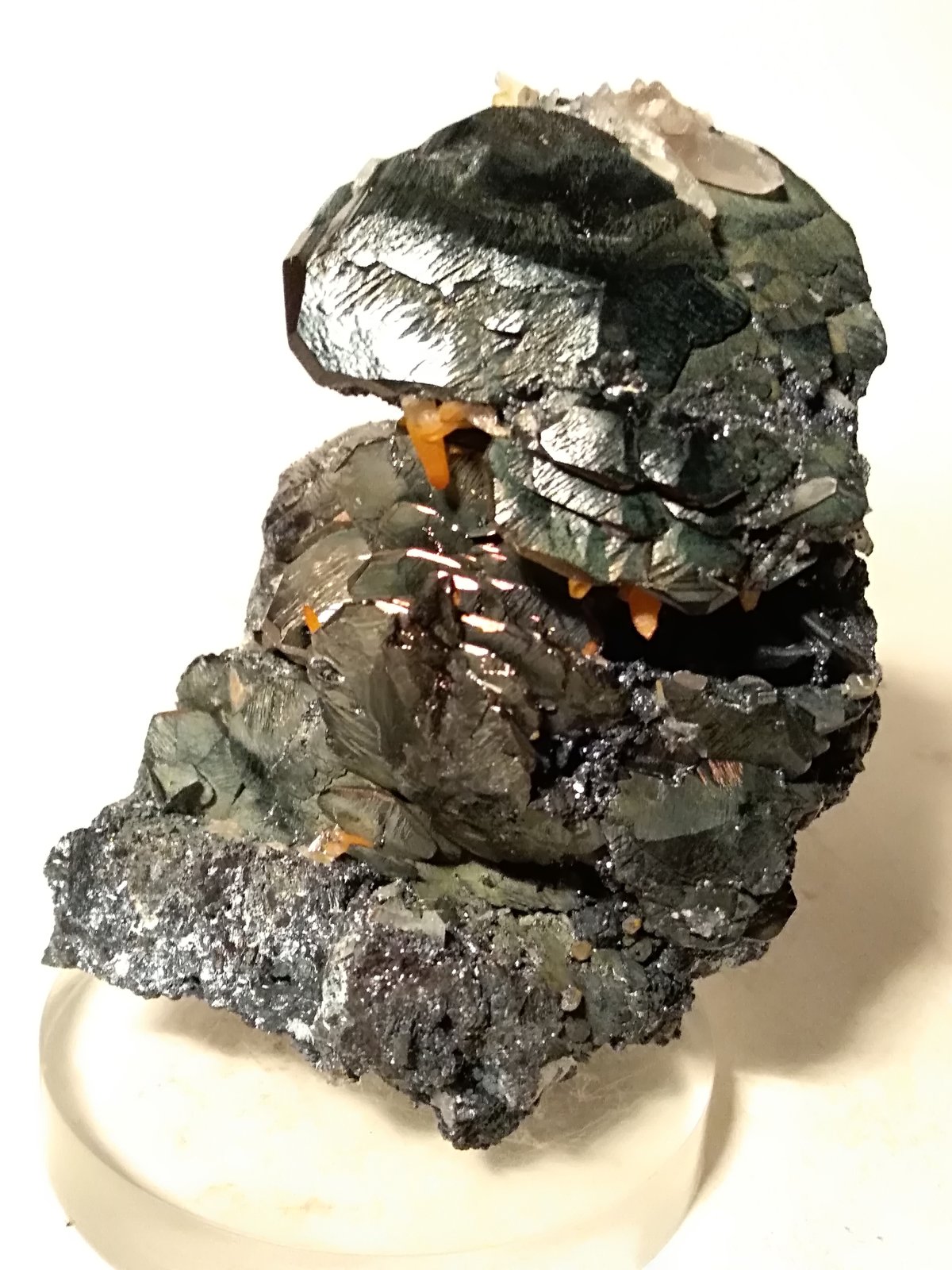 Hematites, Cuarzo
83 x 66 mm
(Autor: Sante Celiberti)