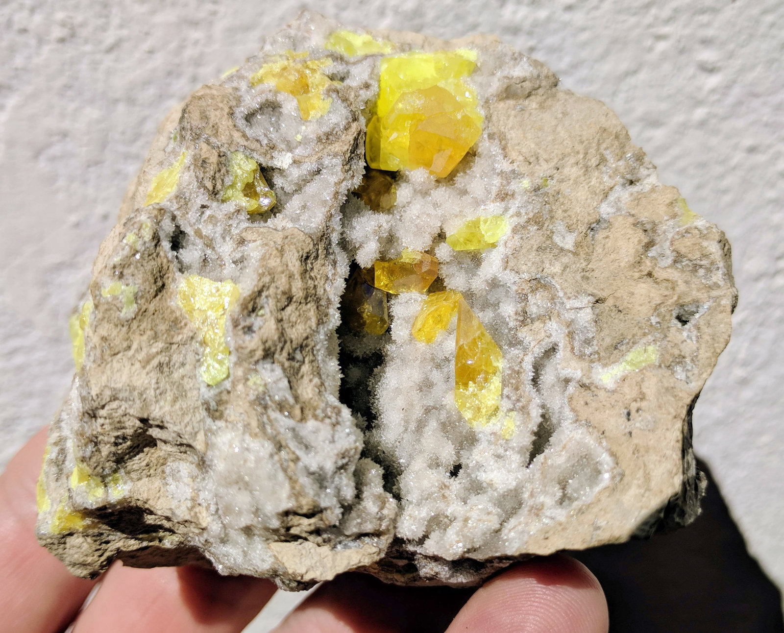 Azufre, Celestina
7,5 x 6,5 cm.
(Autor: carles)