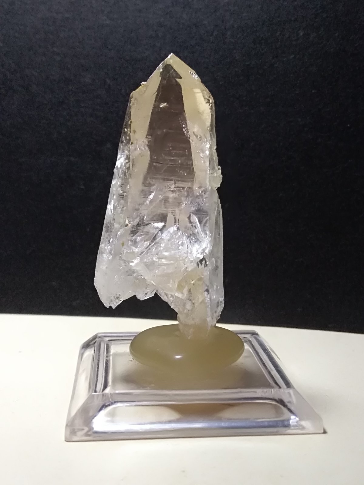 Cuarzo
53 x 24 mm
(Autor: Sante Celiberti)