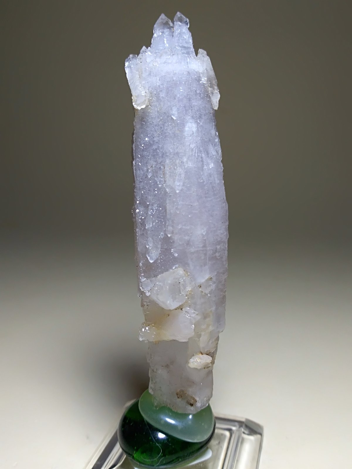 Cuarzo (variedad cetro)
62 x 16 mm
(Autor: Sante Celiberti)