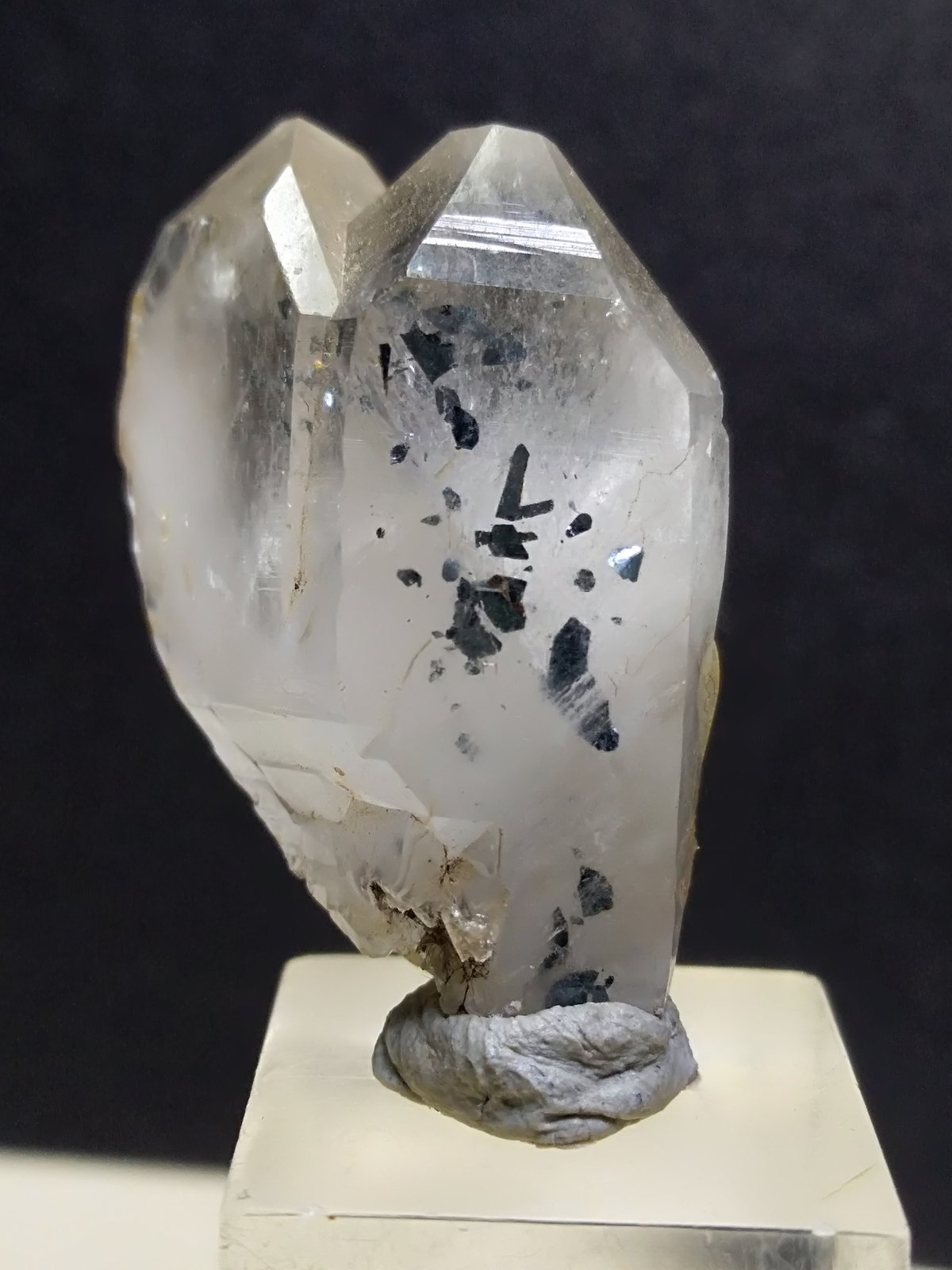Cuarzo, Hematites
26 x 21 mm
(Autor: Sante Celiberti)