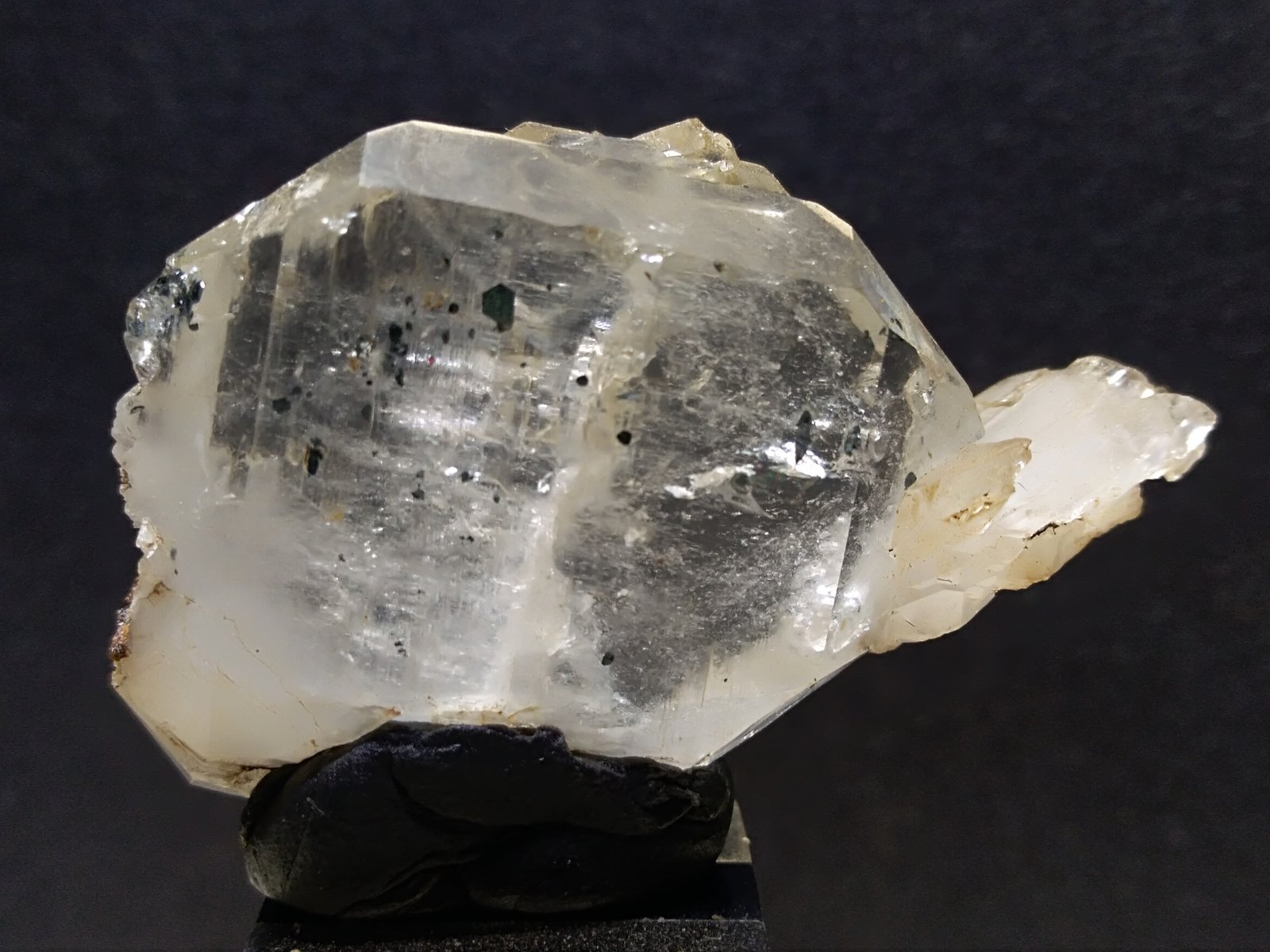 Cuarzo (variedad faden), Hematites
39 x 24 mm
(Autor: Sante Celiberti)