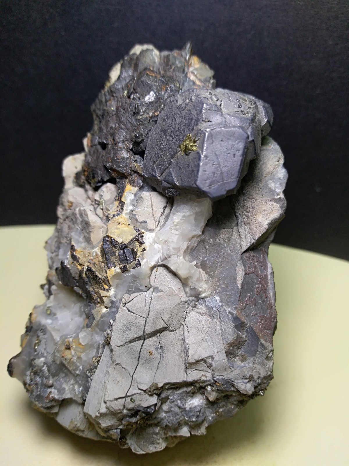 Galena, Esfalerita, Calcopirita
82 x 50 mm
(Autor: Sante Celiberti)