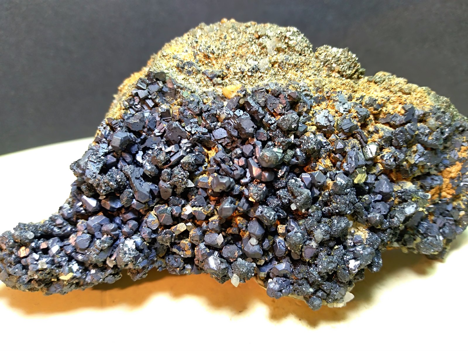 Galena, Arsenopirita
96 x 50 mm
(Autor: Sante Celiberti)