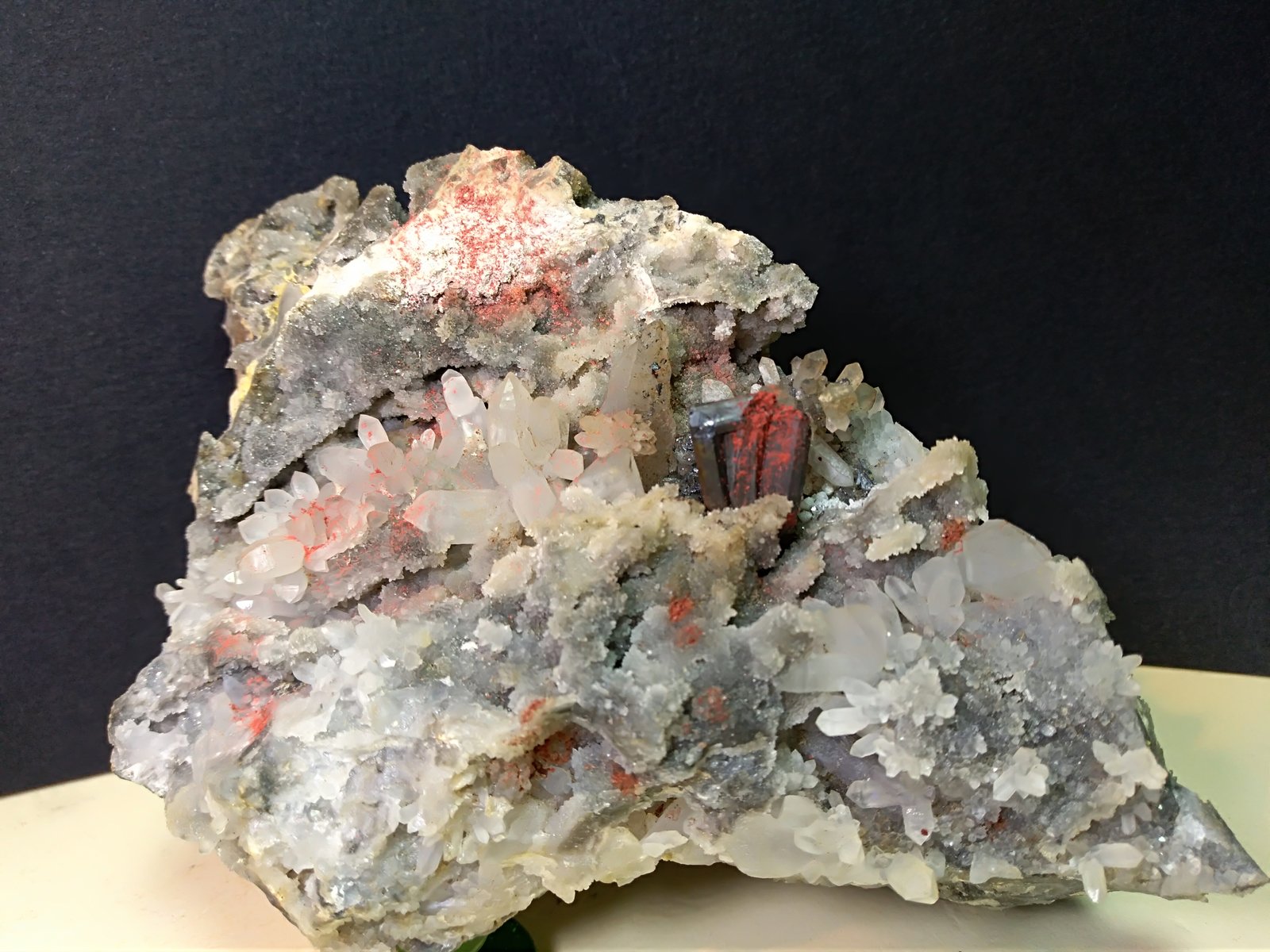 Stibnita (Estibina), Cinabrio, Cuarzo
134 x 83 mm
(Autor: Sante Celiberti)