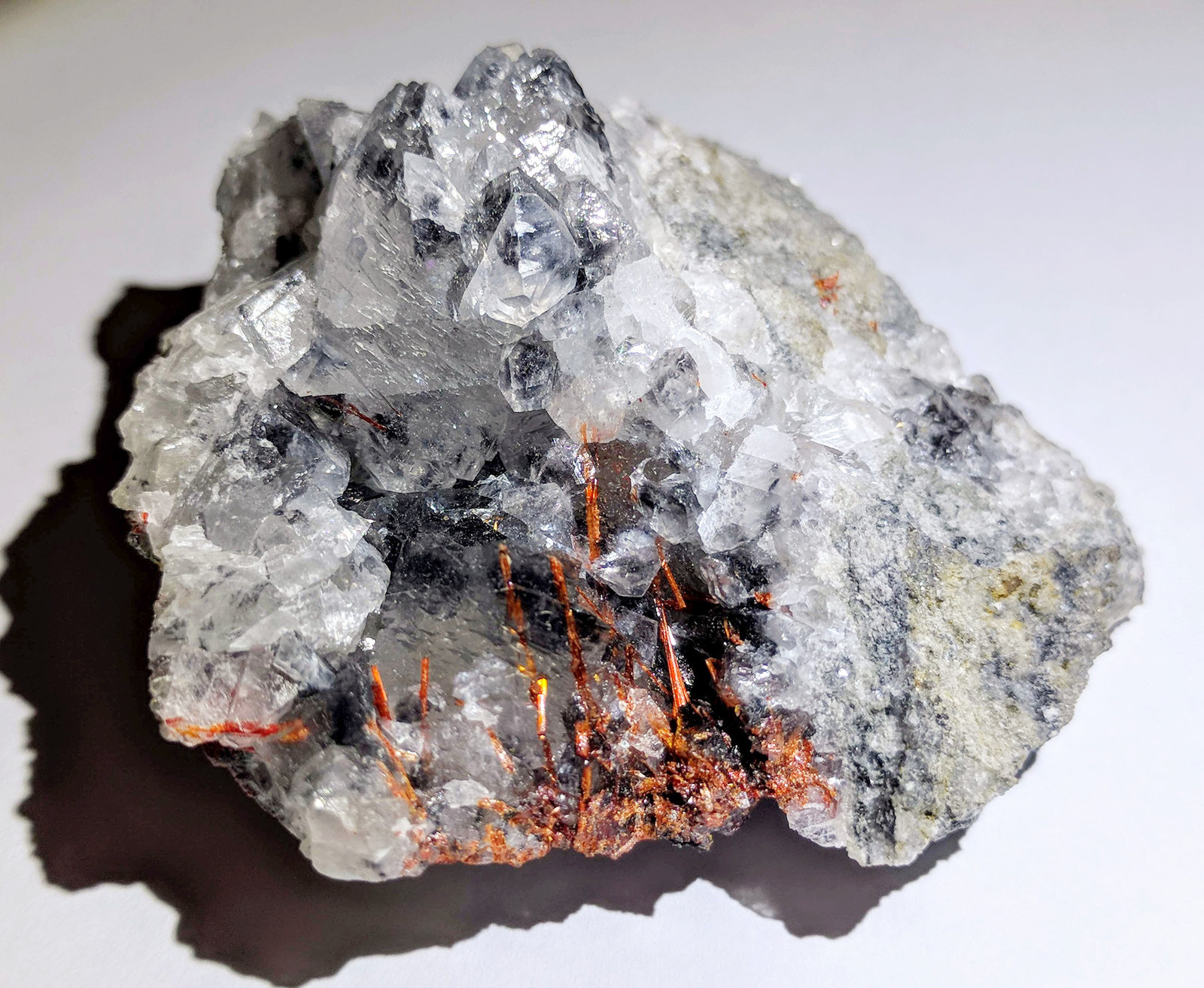 Rejalgar, Calcita
5,8 x 5,8 cm.
(Autor: carles)