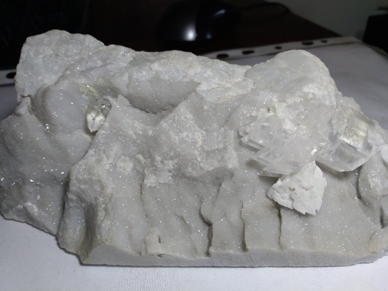 Yeso, Dolomita, Cuarzo
175 x 56 mm
(Autor: Sante Celiberti)