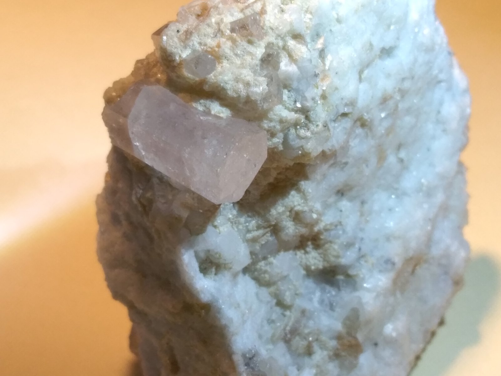 Berilo (variedad morganita)
50 x 46 mm
(Autor: Sante Celiberti)