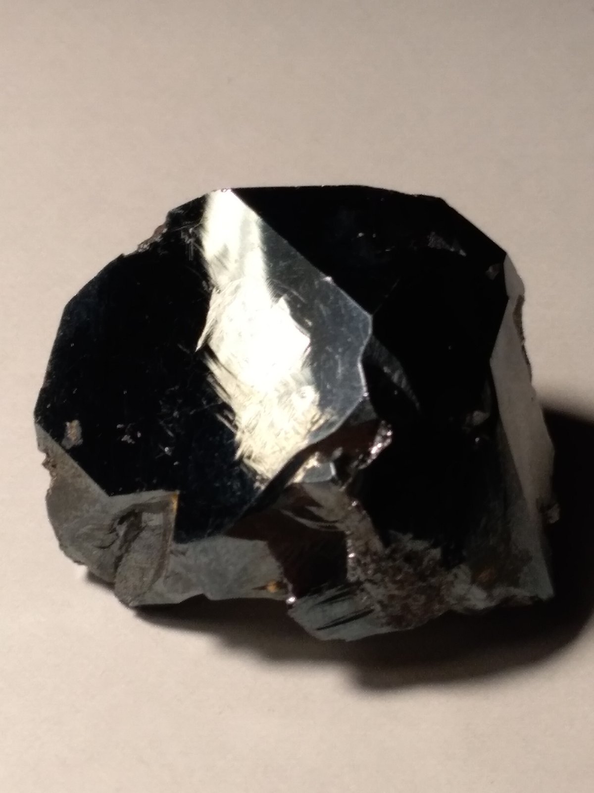 Hematites
34 x 26 mm
(Autor: Sante Celiberti)