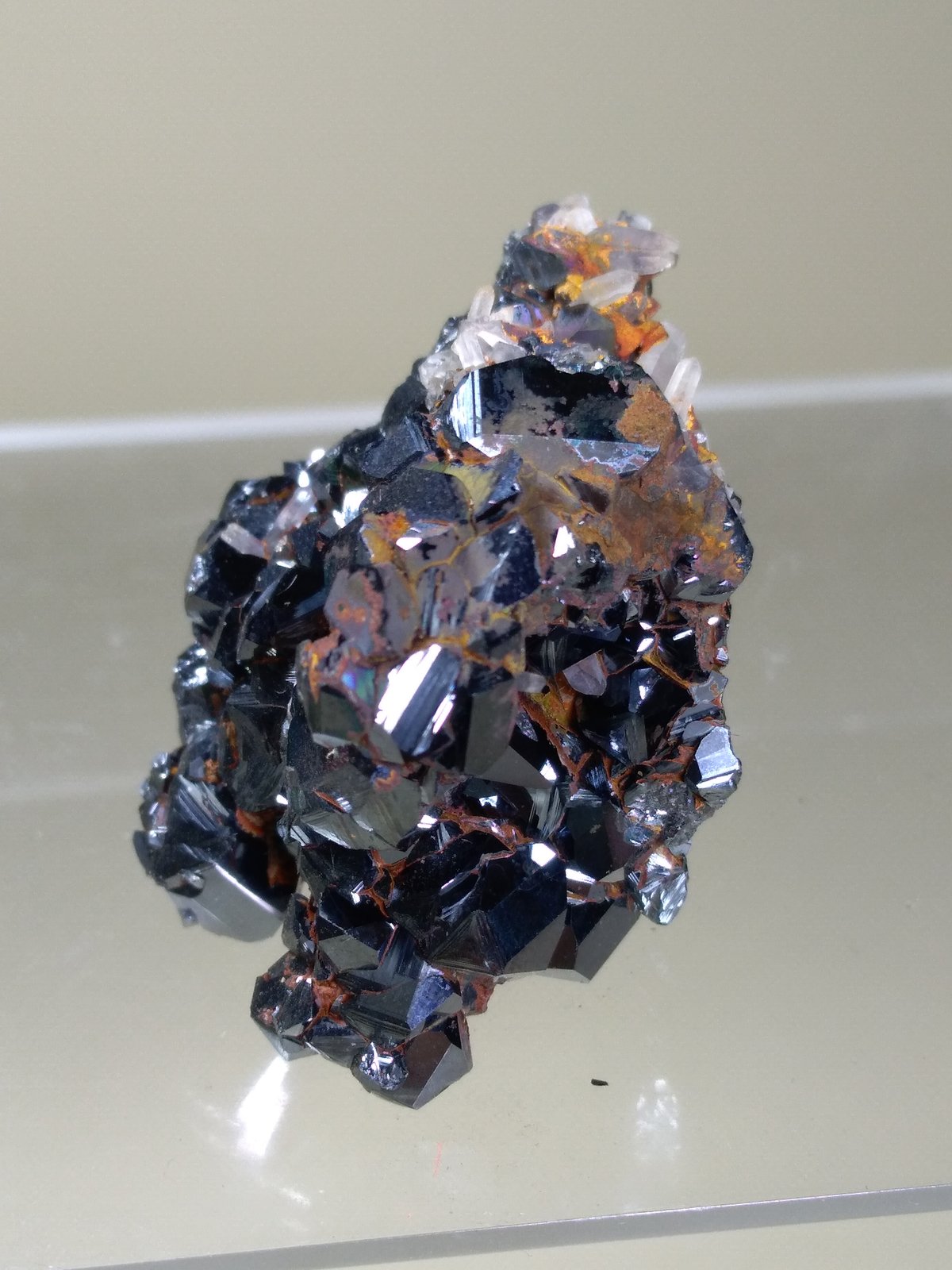 Hematites, Cuarzo
36,7 x 27 mm
(Autor: Sante Celiberti)