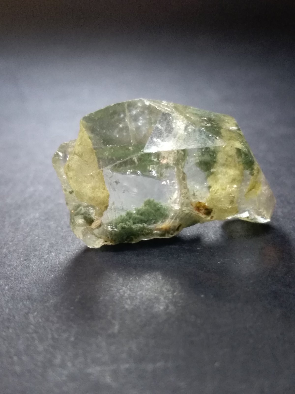 Anglesita
25 x 15 mm
(Autor: Sante Celiberti)