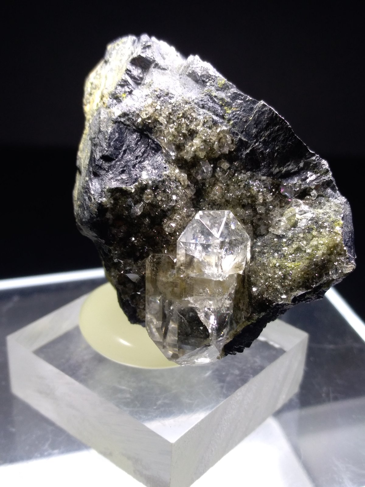 Anglesita, Galena
47,6 x 40 mm
(Autor: Sante Celiberti)