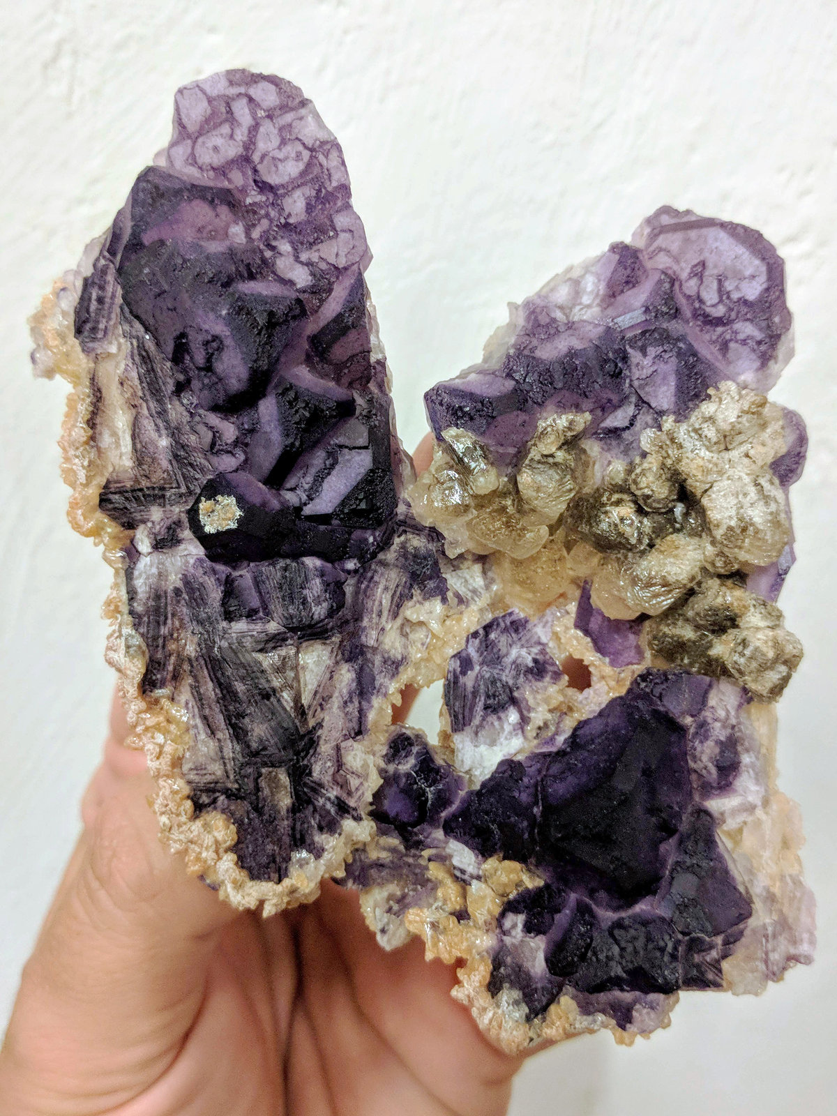 Fluorita, Calcita
10,7 x 9,0
(Autor: carles)