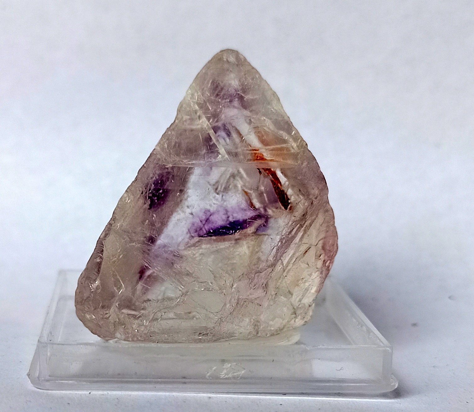 Apatito
3,9 x 3,7 x 2,0 cm
(Autor: Anisio Claudio)