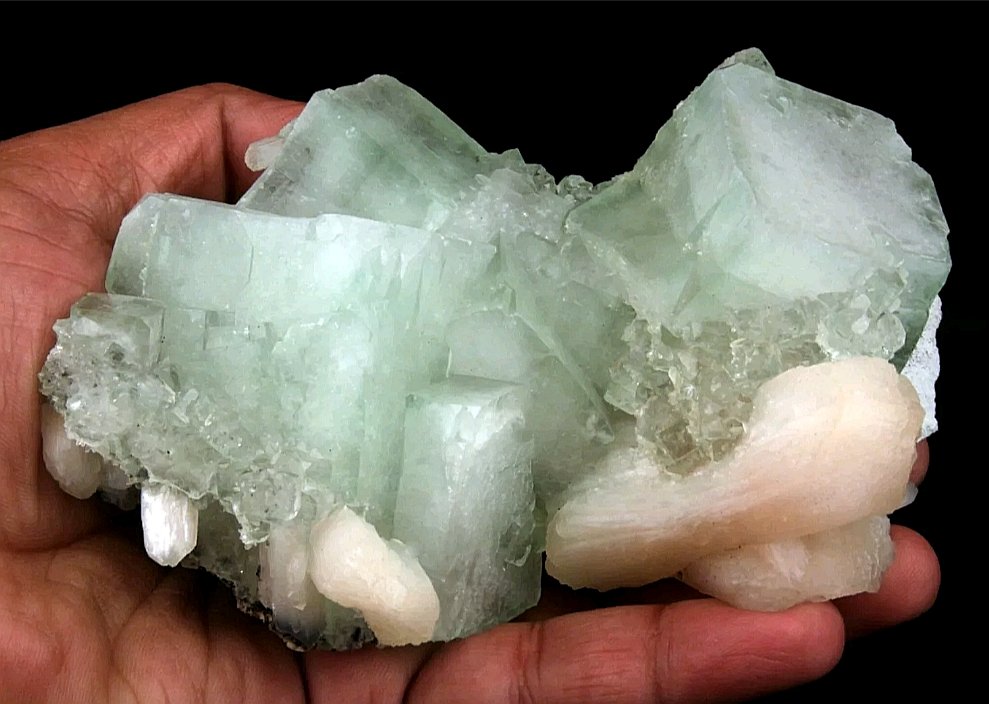 Fluorapofilita-(K) y Estilbita-Ca
140x80x75mm
(Autor: joaquin gar)