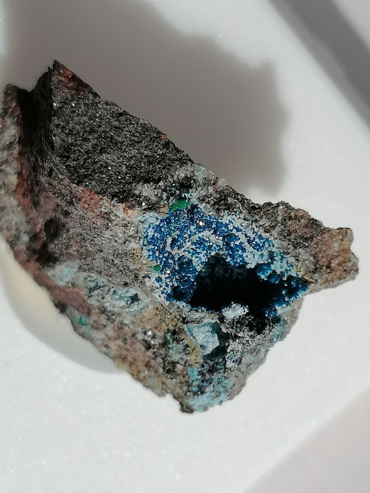 Cornetita.
2 x 1,5 cm.
(Autor: Rafael varela olveira)