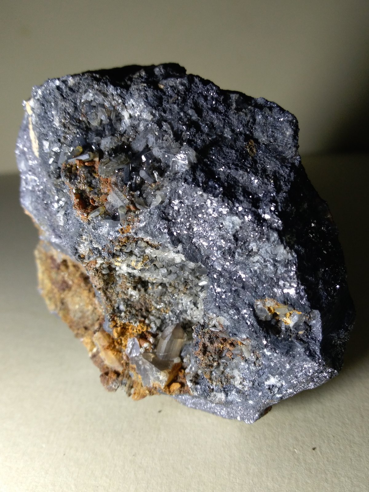 Fosgenita, Anglesita, Galena
77 x 67 mm
(Autor: Sante Celiberti)