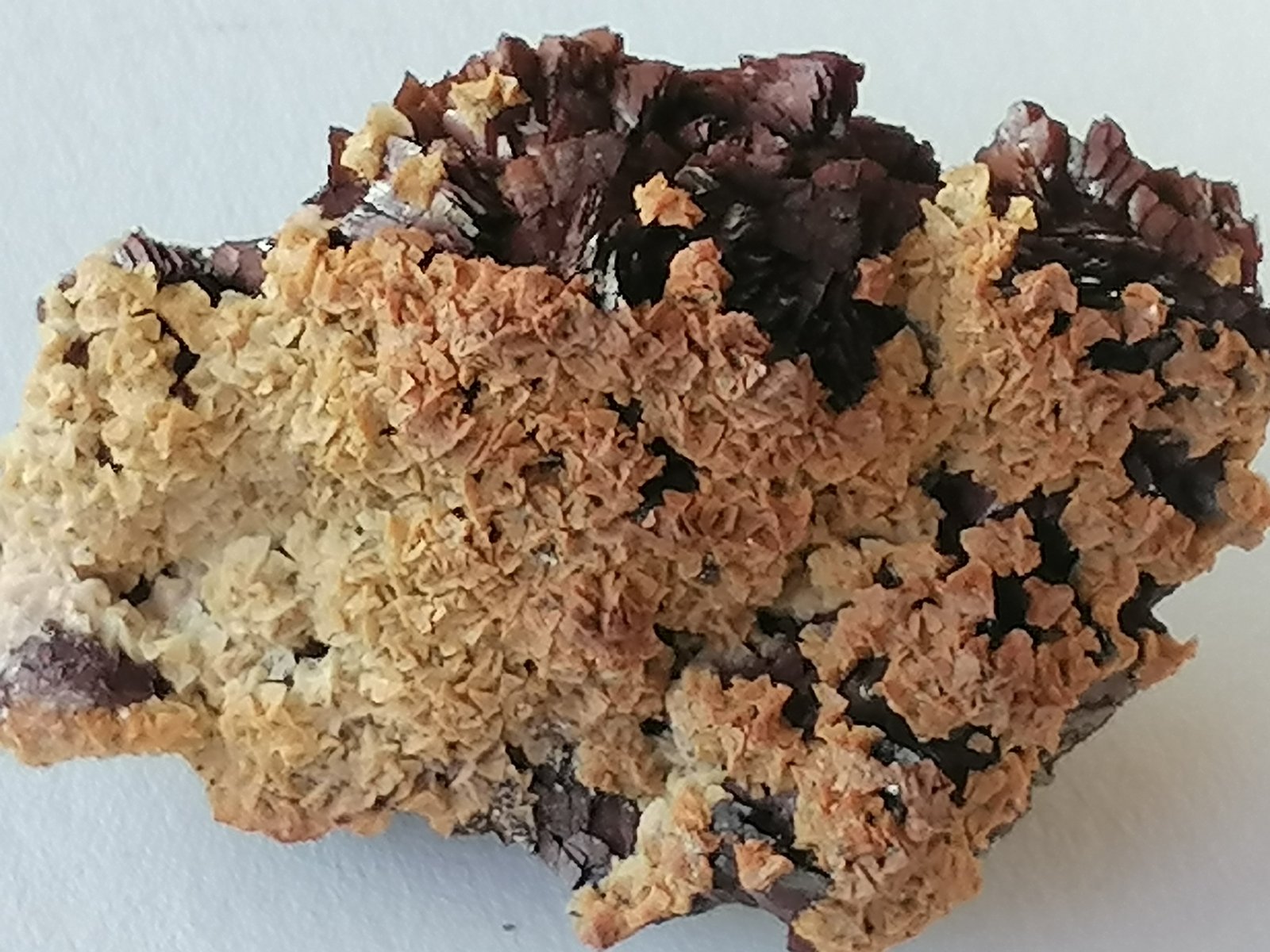Siderita, Ankerita.
6 x 3 cm.
(Autor: Rafael varela olveira)