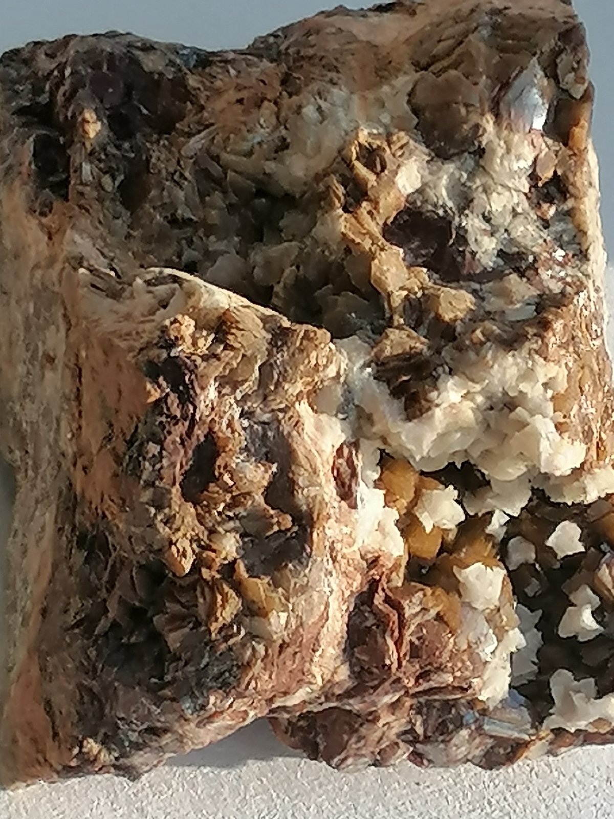 Siderita, Ankerita.
6 x 4 cm.
(Autor: Rafael varela olveira)