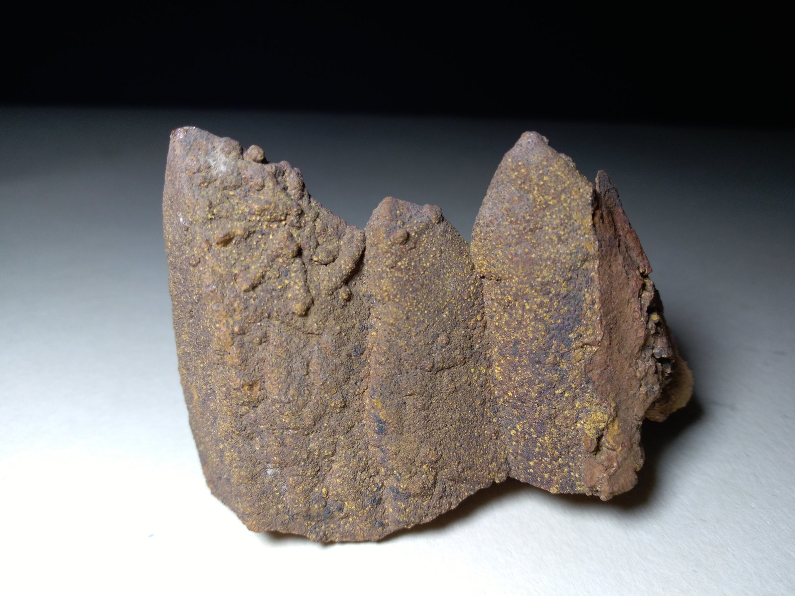 Smithsonita (pseudomorfica de Calcita), Greenockita
67 x 50 mm
(Autor: Sante Celiberti)