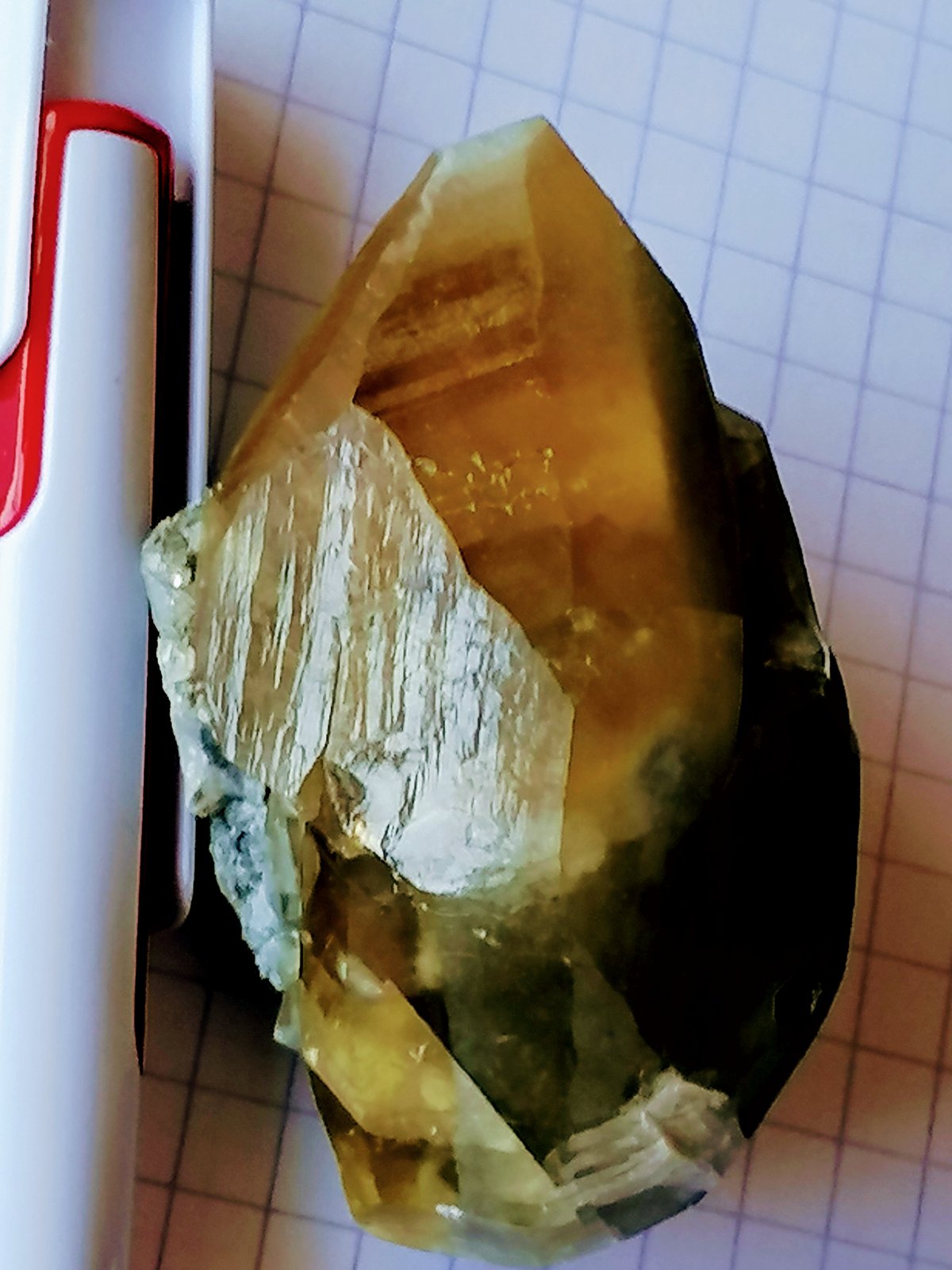 Calcita.
6 x 3 cm.
(Autor: Rafael varela olveira)