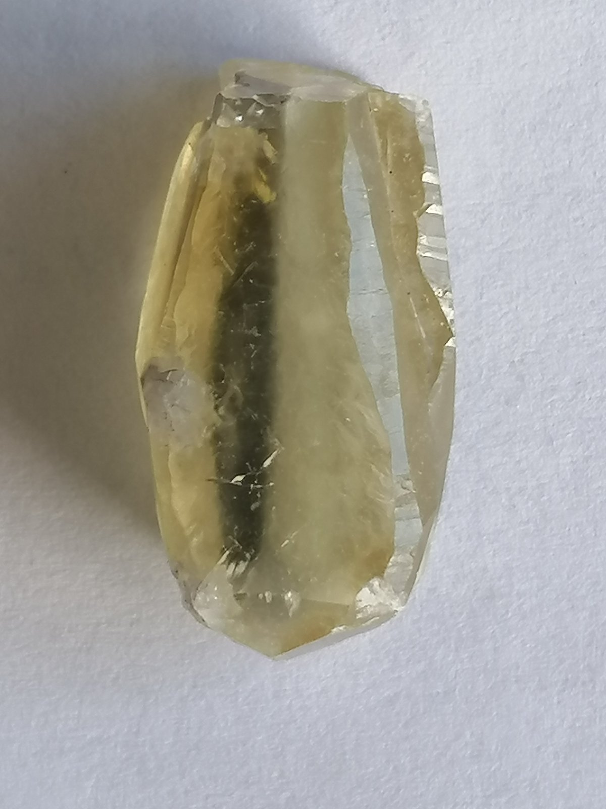 Calcita.
4 x 2 cm.
(Autor: Rafael varela olveira)