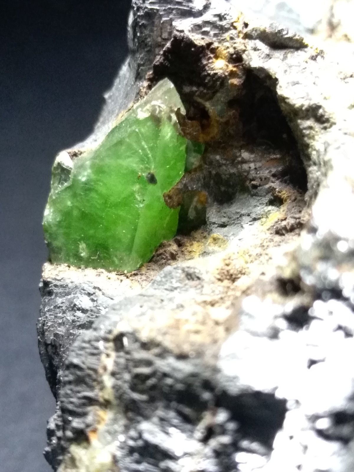 Anglesita, Galena
62 x 38 mm
(Autor: Sante Celiberti)