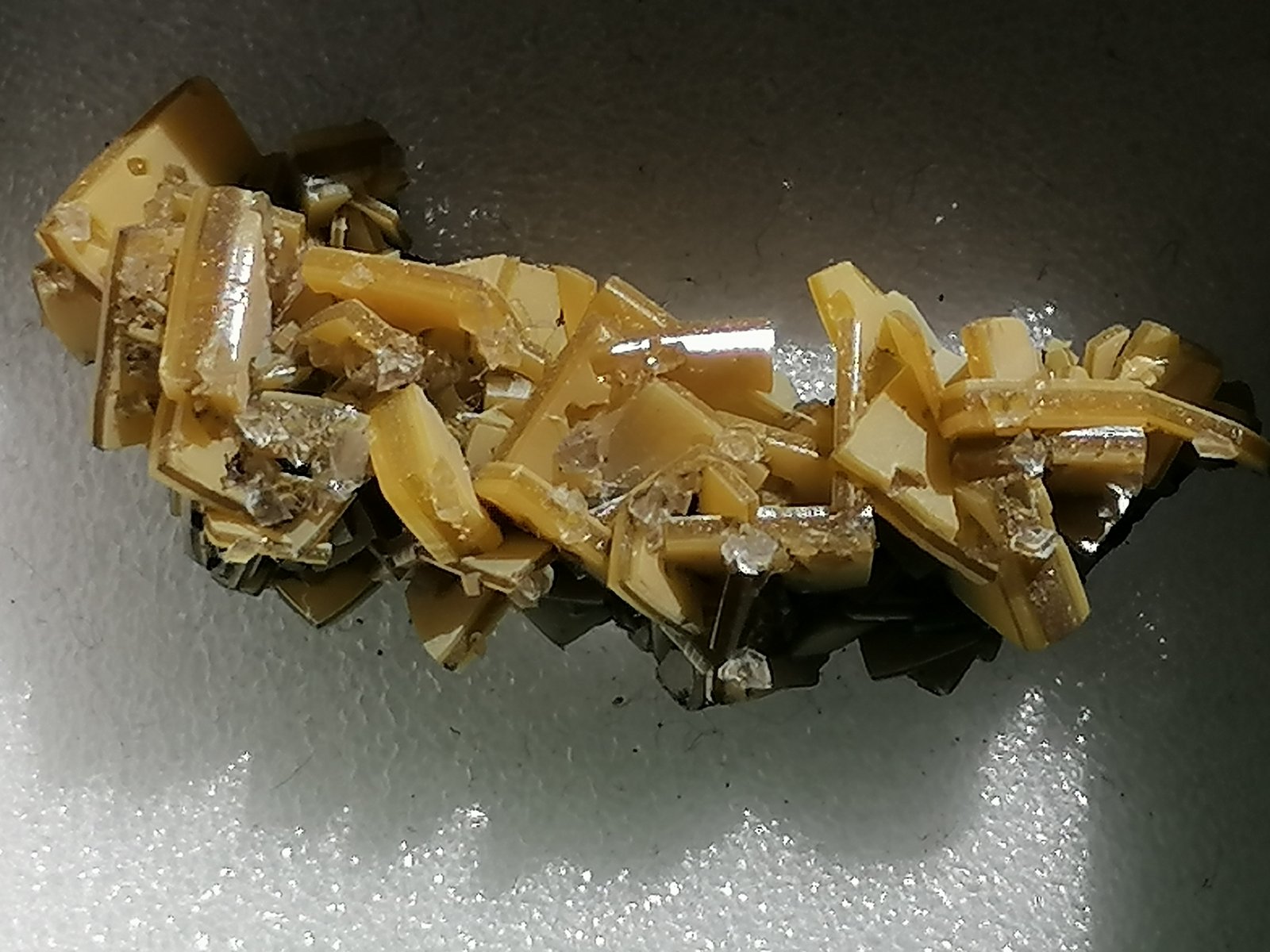 Wulfenita.
6 x 2 cm.
(Autor: Rafael varela olveira)