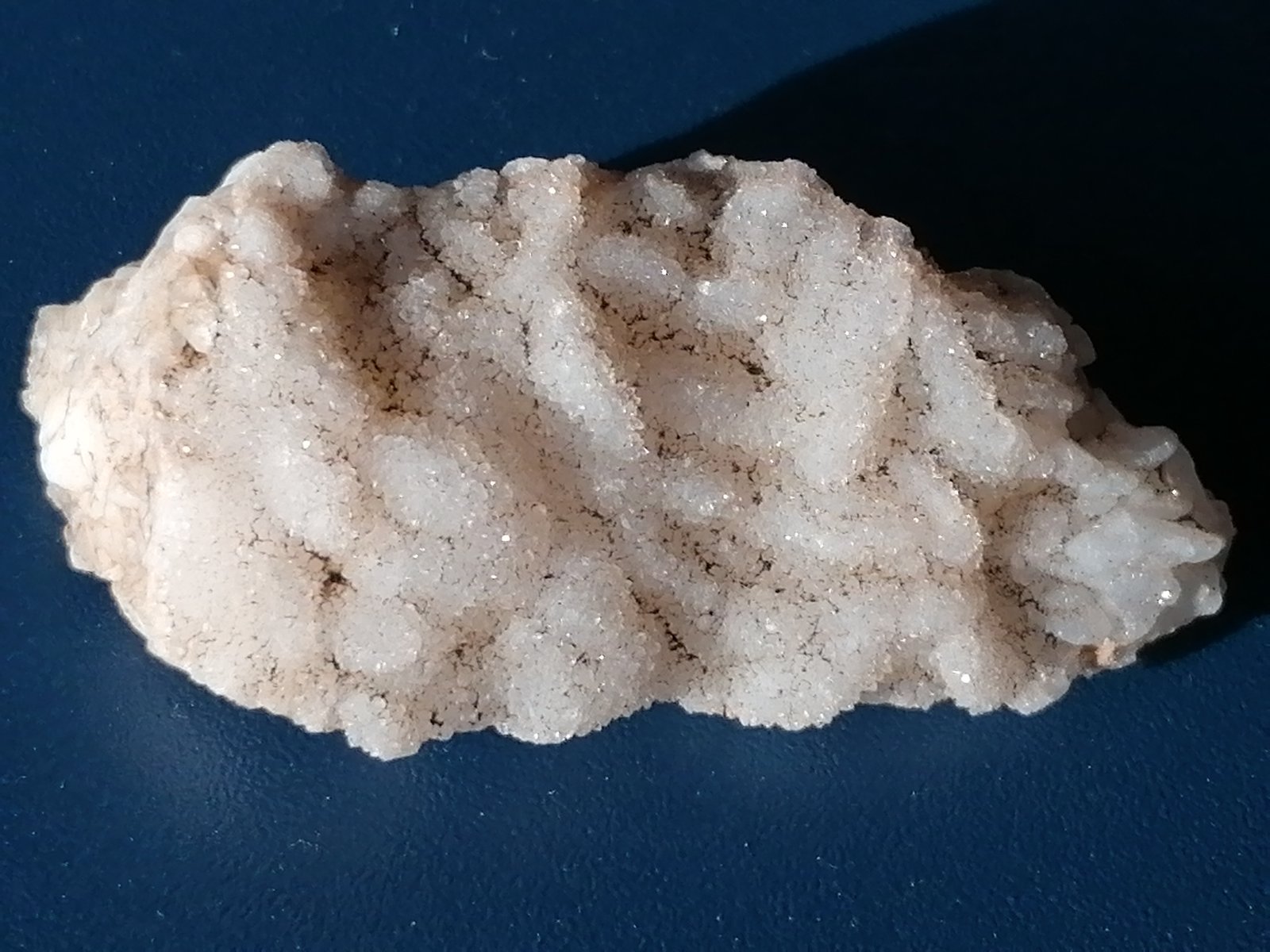 Calcita, Cuarzo.
8 x 4 cm.
(Autor: Rafael varela olveira)