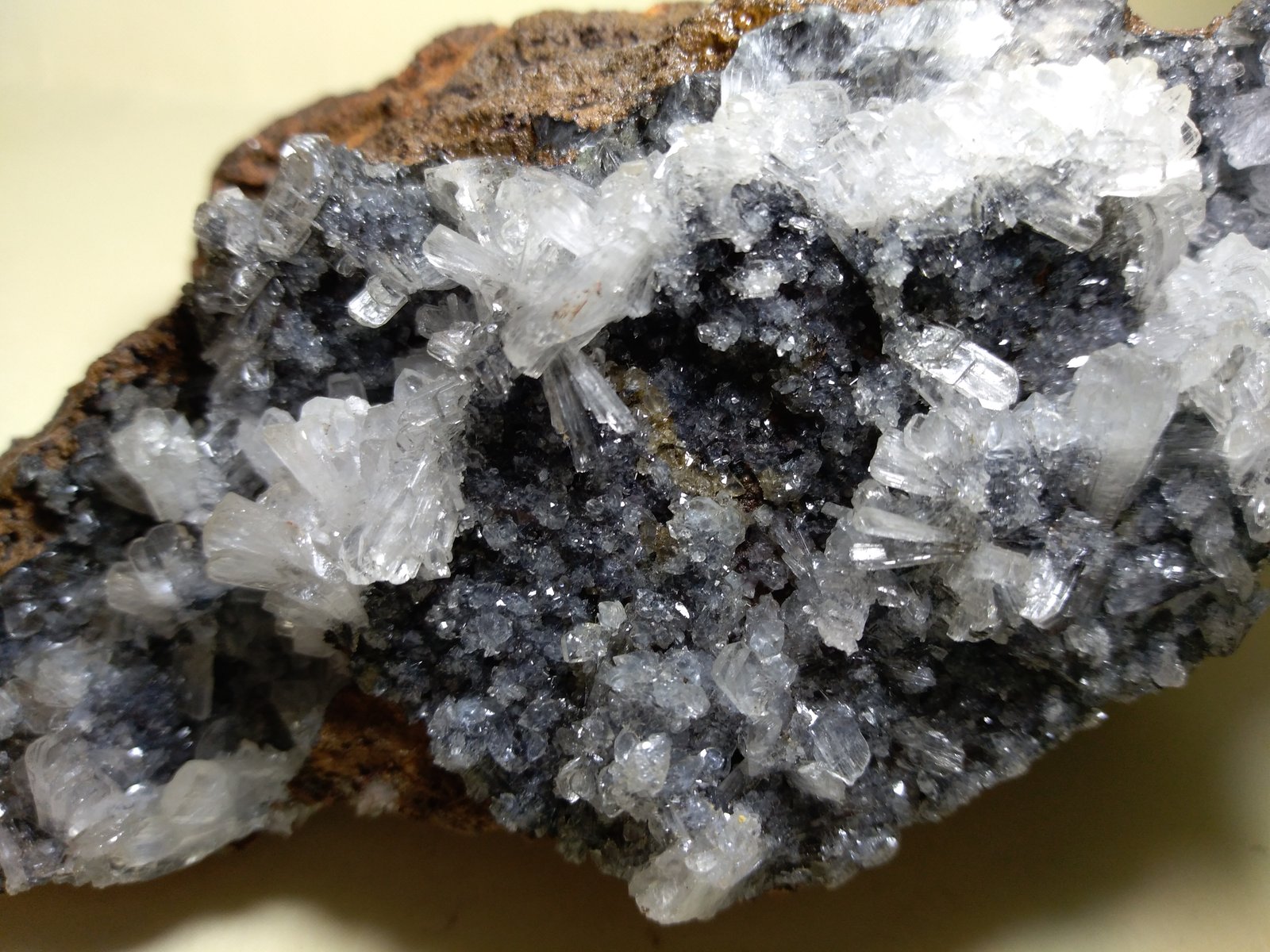 Hemimorfita
112 x 60 mm
(Autor: Sante Celiberti)