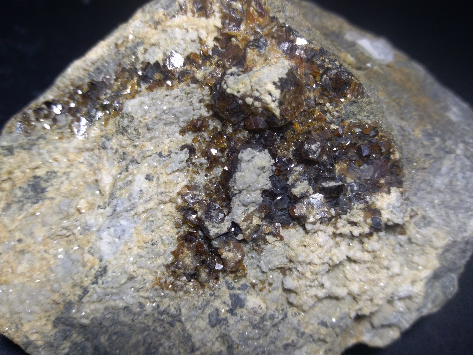 Esfalerita
88 x 63 mm
(Autor: Sante Celiberti)