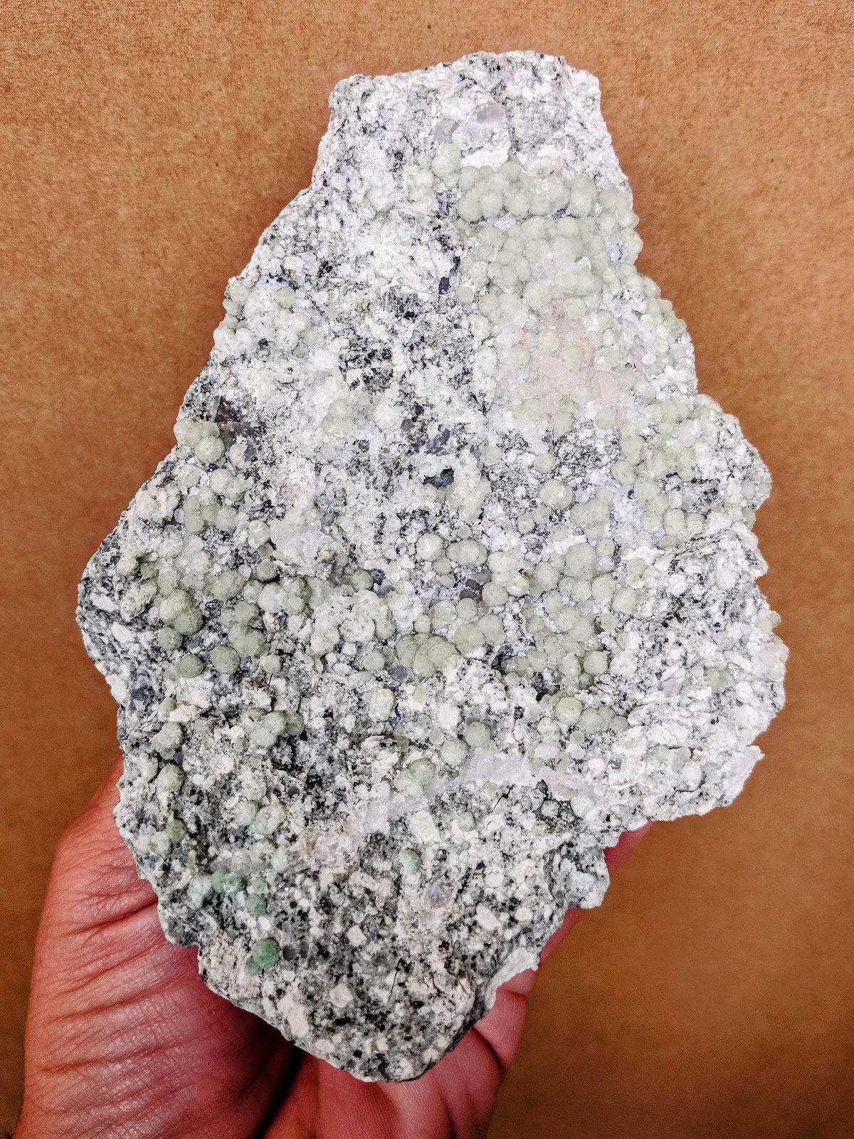 Fluorita, Calcita
14,5 x 10,5 x 4,7 cm.
(Autor: carles)