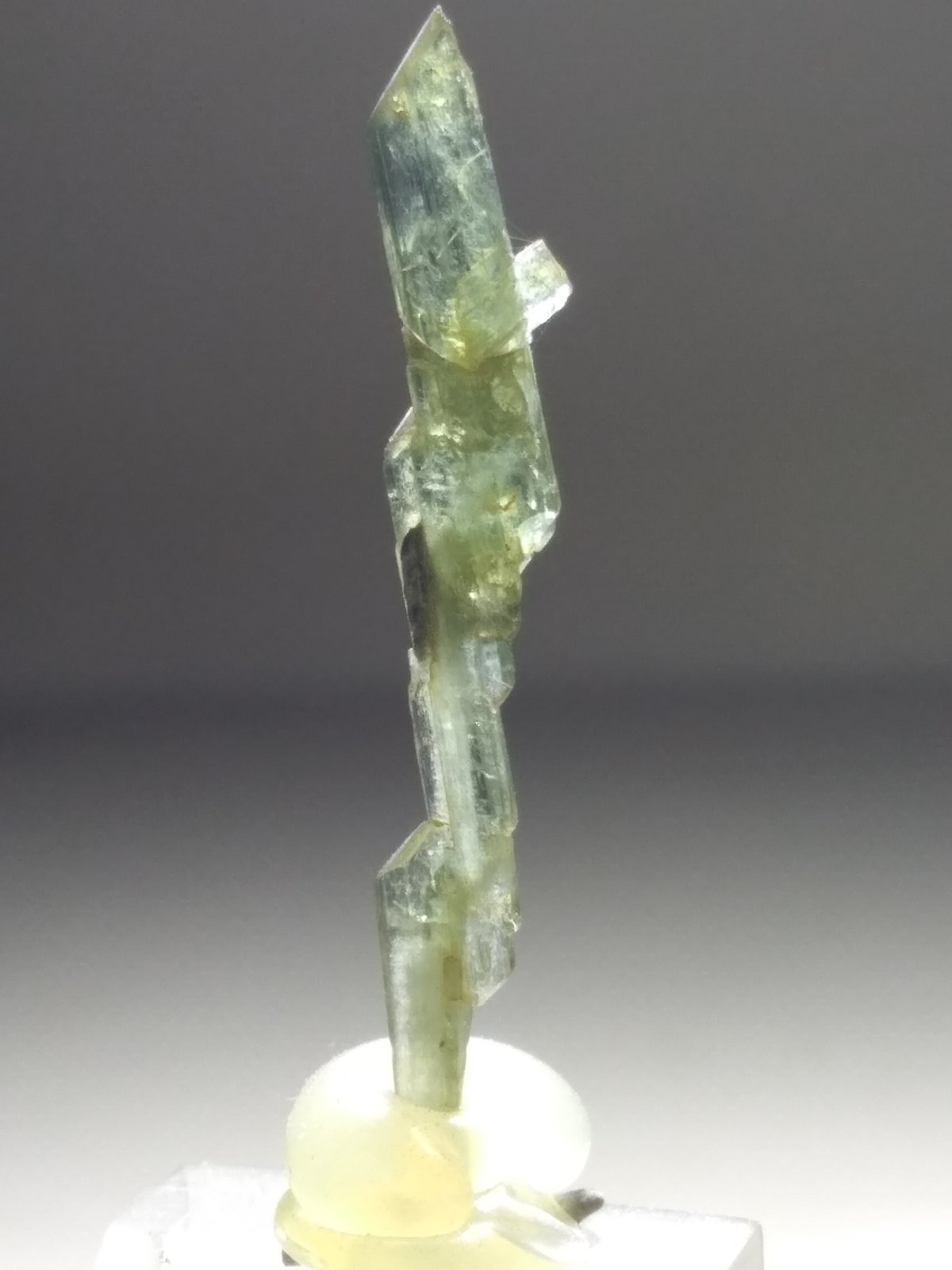 Diopsido
30 x 5 mm
(Autor: Sante Celiberti)