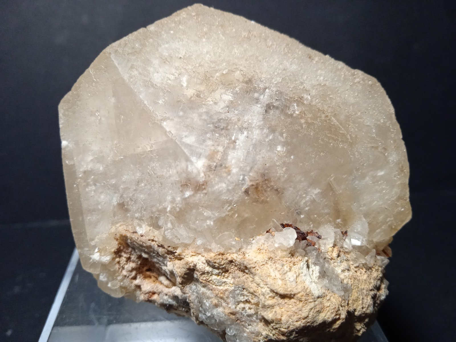 Analcima
75,5 x 63,7 mm
(Autor: Sante Celiberti)