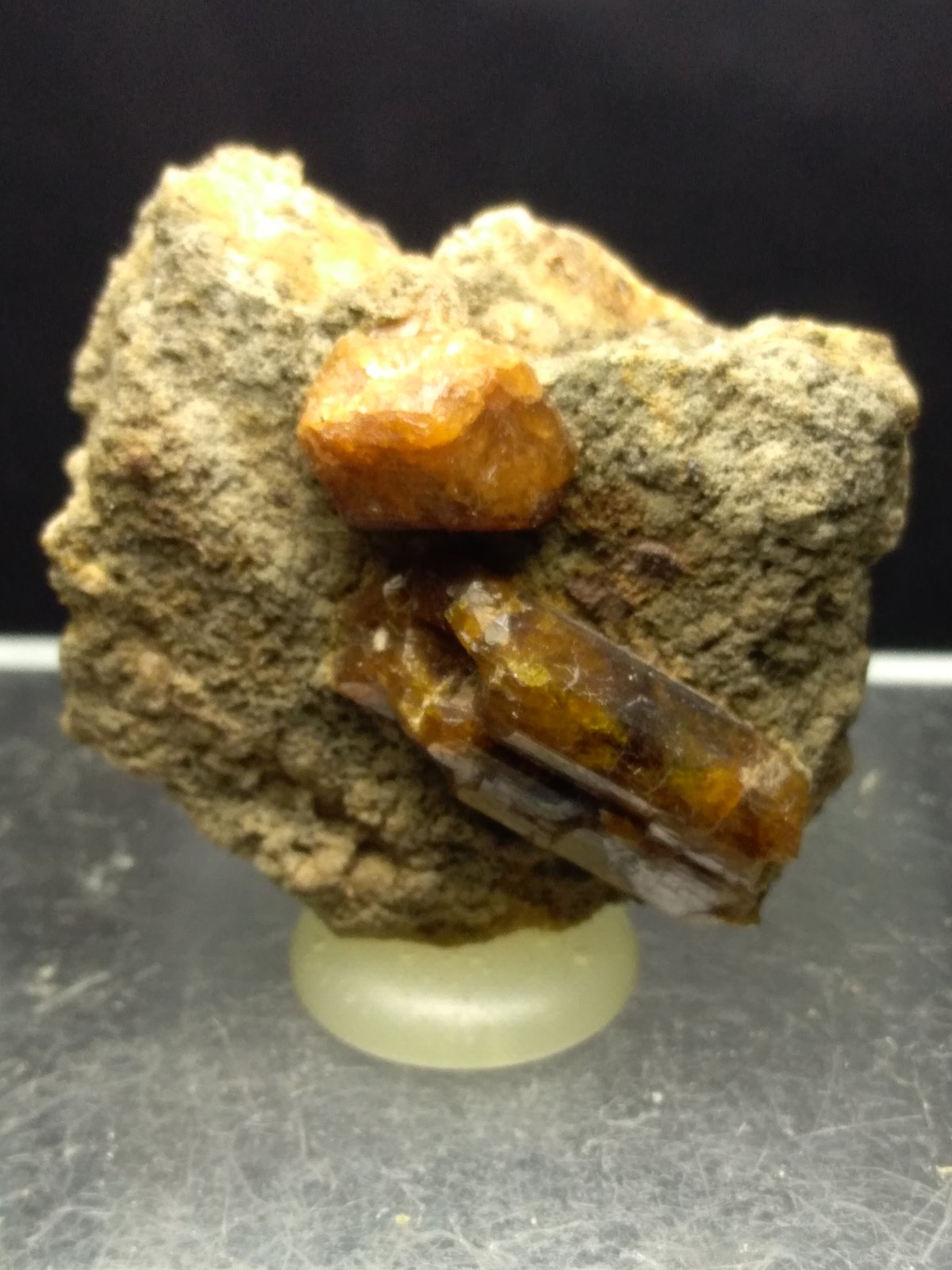 Grossularia, Vesuvianita (Vesubiana)
35 x 32 mm
(Autor: Sante Celiberti)